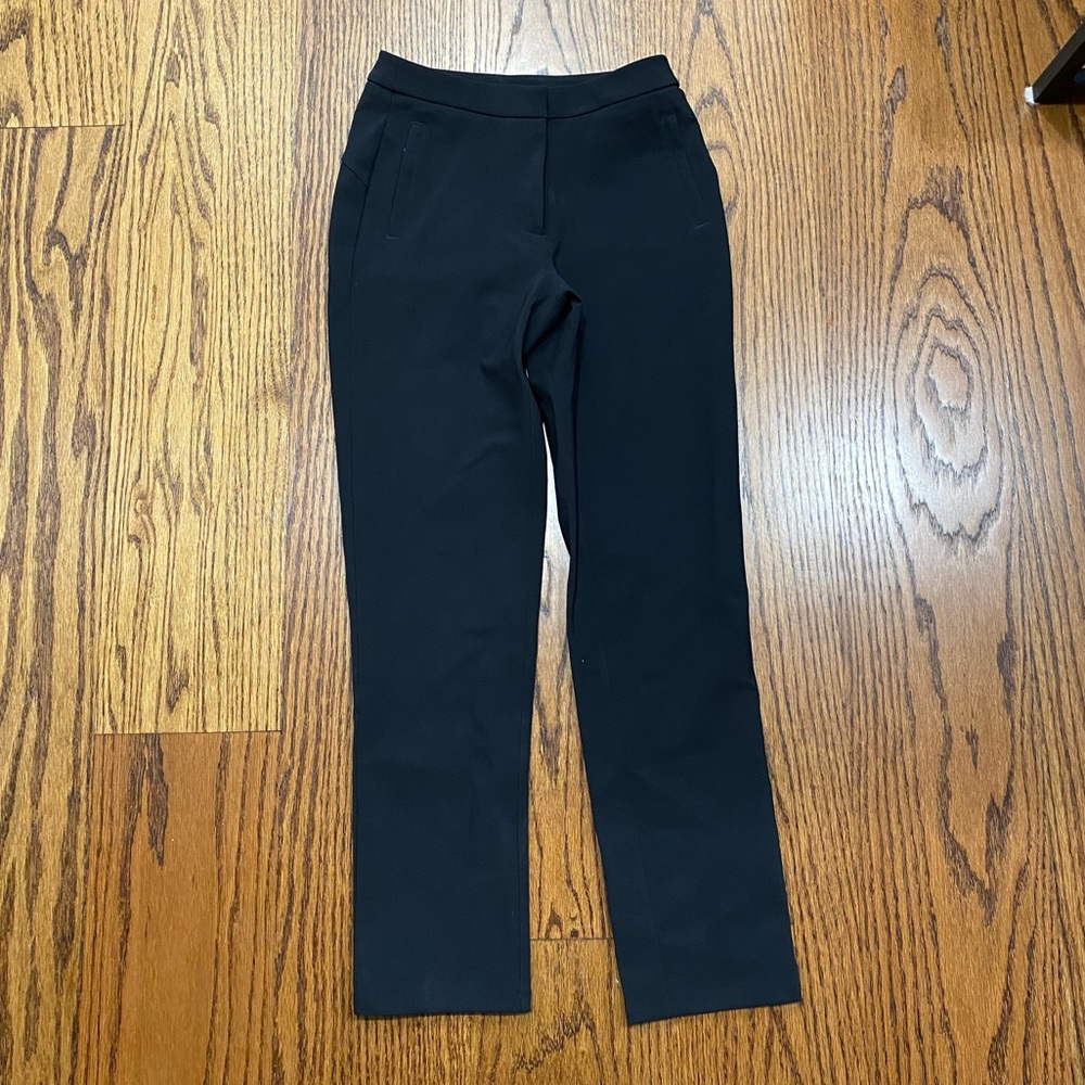 Lululemon Cropped Trouser Pants